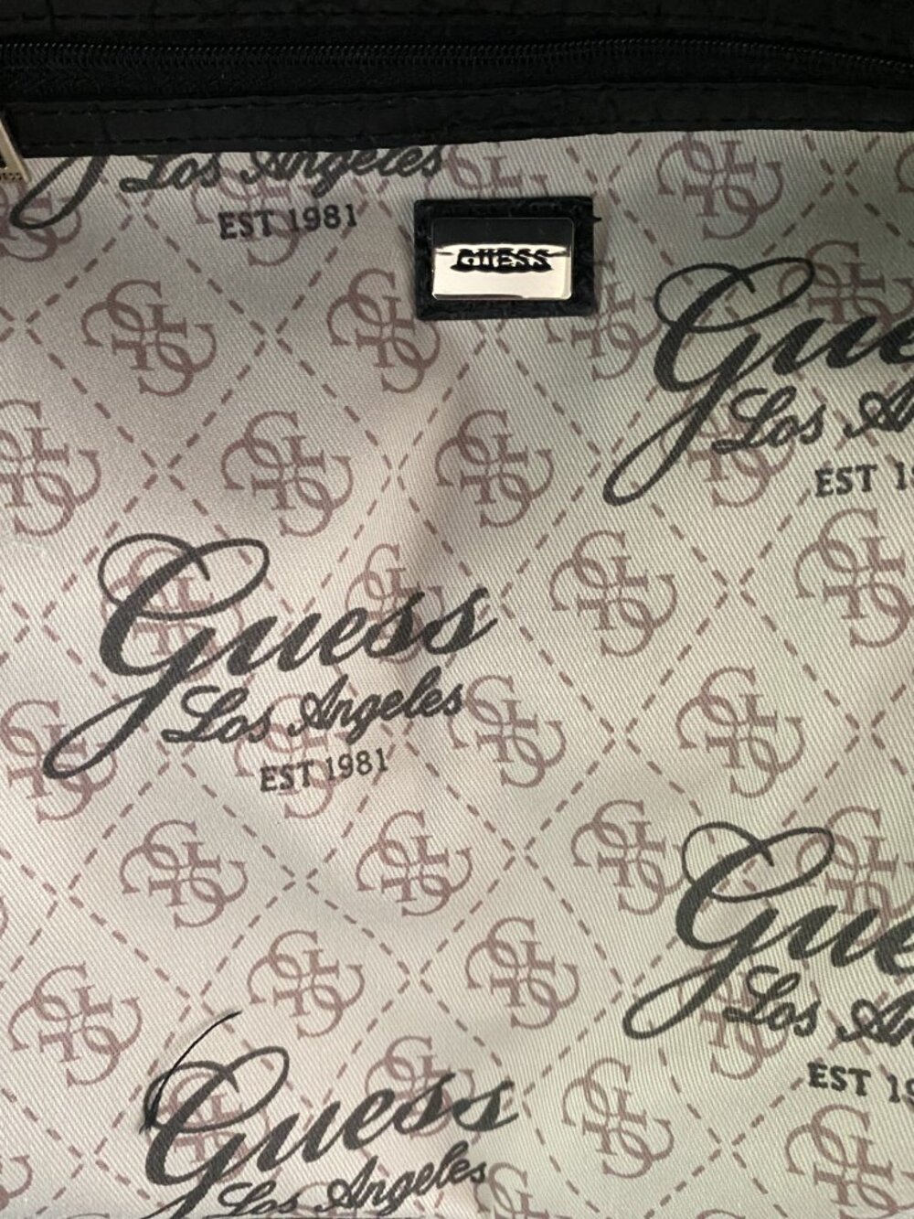 GUESS CATE SATCHEL - Picture 10 of 15